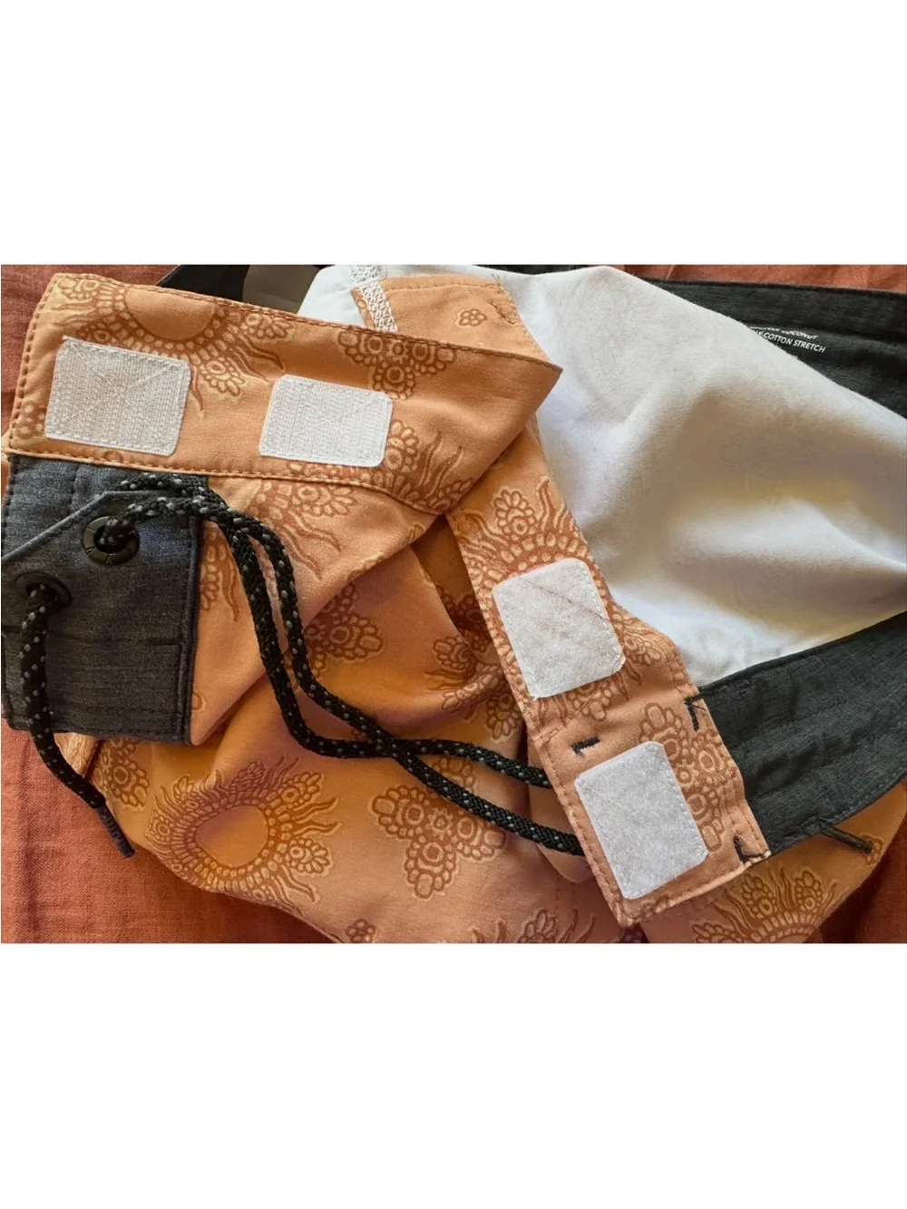 VISSLA “Sun God” Board Shorts. Size: 31. Excellent condition